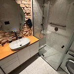 Enchanting Eipprova דירה